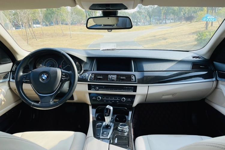 Used BMW 5 Series 2014 525Li Luxury Design Package
