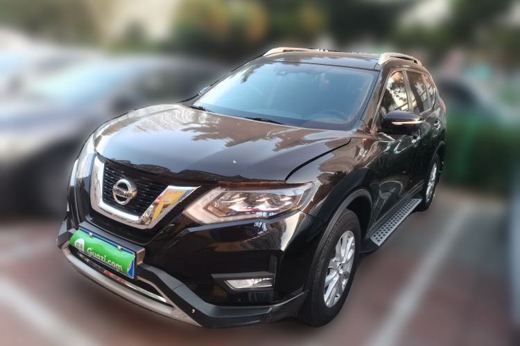 Used Nissan X-Trail 2023 Classic 2.0L Two-Wheel Drive Smart Connect Premium Edition