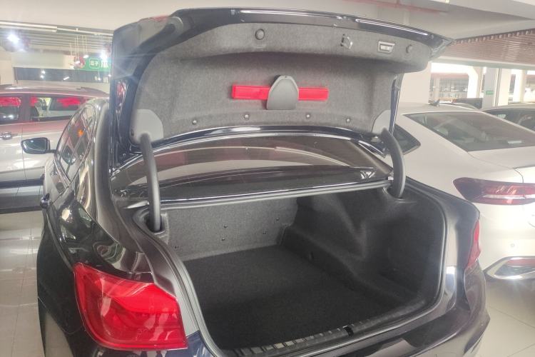 Used BMW 5 Series 2019 530Li Luxury Edition M Sport Package
