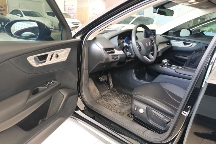 Used Hongqi E-QM5 2023 560km PLUS
