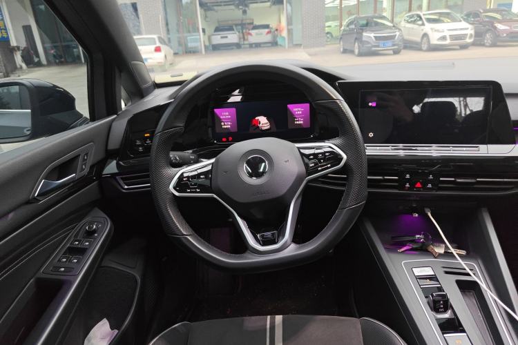 Used Volkswagen Golf 2023 280TSI DSG R-Line Lite
