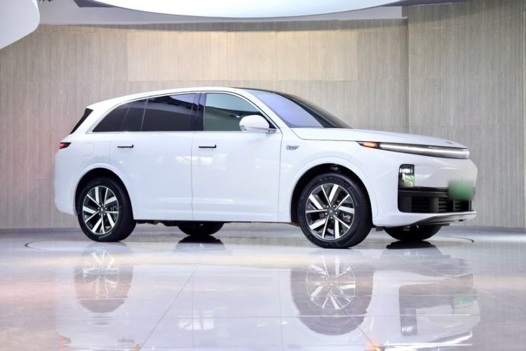 Used Li Auto L7 2023 Air model
