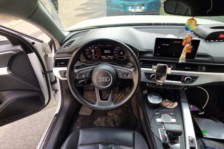 Used Audi A4L 2018 30th Anniversary Edition 40 TFSI Fashion Model