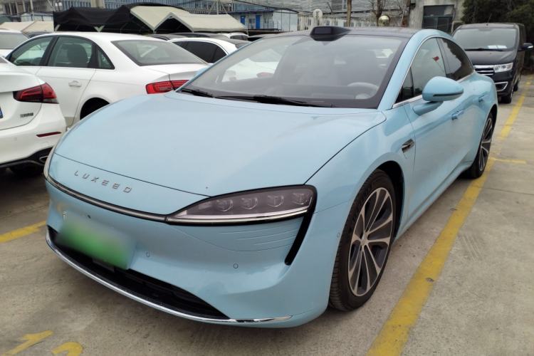 Used Hima Luxeed S7 2025 785 km Ultra