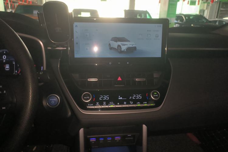 Used Toyota FRONTLANDER 2023 2.0L Smart Electric Hybrid Dual-Engine Luxury Edition
