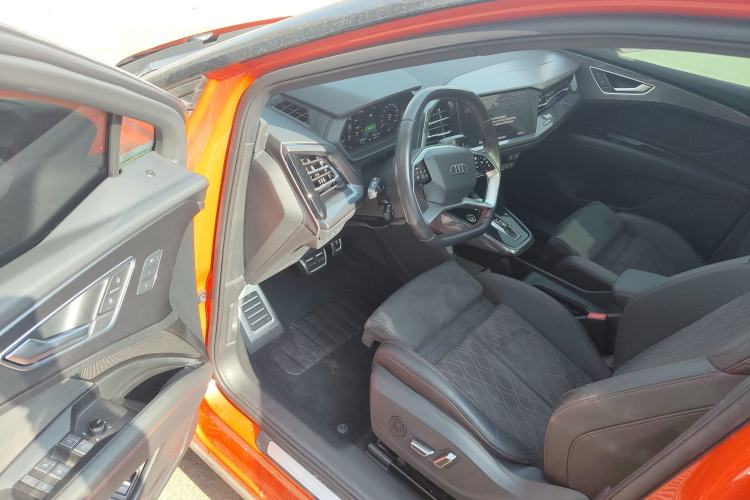 Used Audi Q5 e-tron 2022 50 e-tron quattro edition one Artistic Collection Edition
