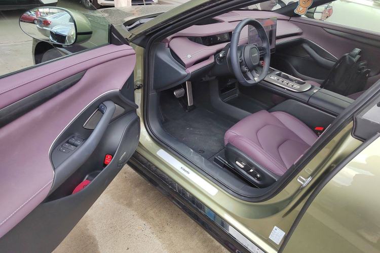 Used  SU7 2024 Four-Wheel Drive Ultra-Long Range Advanced Intelligent Driving Max Edition
