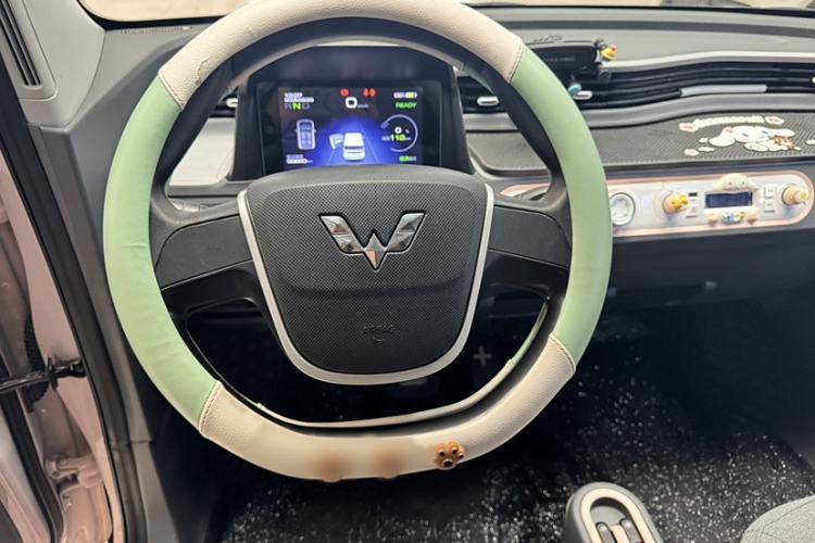 Used Wuling Hongguang MINIEV 2021 Macaron Premium Model – Lithium Iron Phosphate
