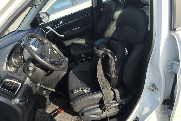 Used Haval M6 2019 1.5T DCT Two-Wheel Drive Elite Version China VI Standard
