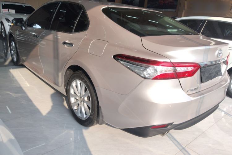Used Toyota Camry 2019 Revised Version 2.0G Luxury Edition
