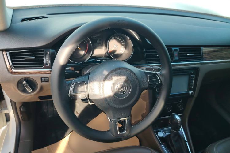 Used Volkswagen Bora 2014 1.6L Automatic Luxury Model
