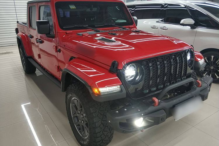 Used  Gladiator 2022 3.6L Pioneer Edition
