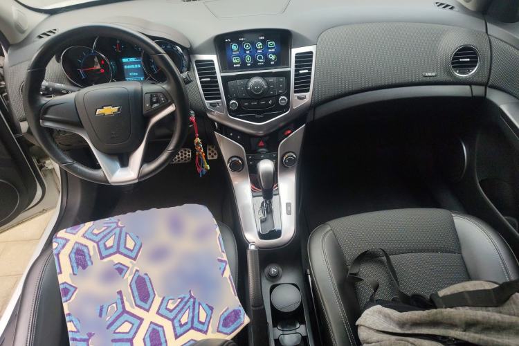 Used Chevrolet Cruze 2013 Hatchback 1.6T Automatic Flagship Model