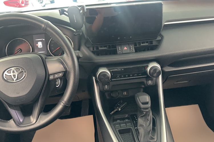 Used Toyota Wildlander 2023 2.0L CVT Two-Wheel Drive Leading Edition
