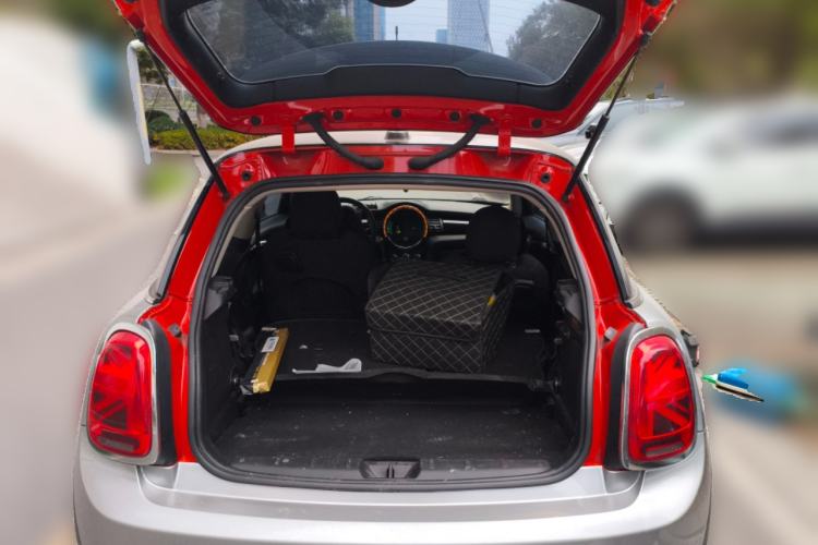 Used  MINI 2018 1.5T COOPER Classic Edition
