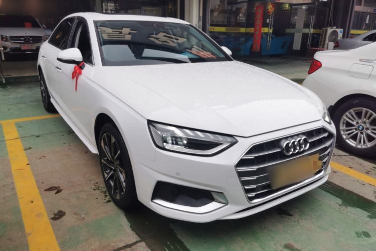 Used Audi A4L 2022 40 TFSI Stylish and Elegant Edition
