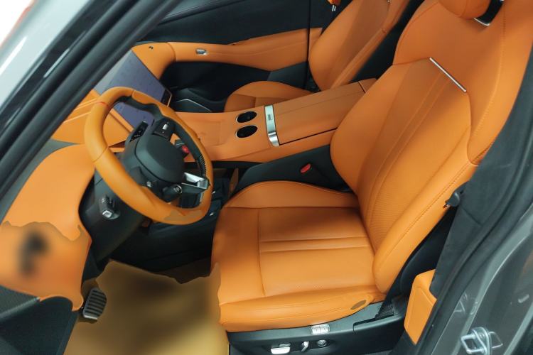 Used  YU7 2025 Ultra-Long Range High-Performance All-Wheel-Drive Max Edition