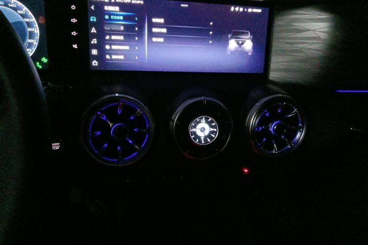 Used Tank 300 2023 City Edition 2.0T—Stylish as Ever
