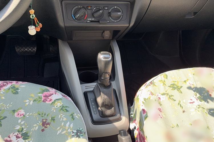 Used Skoda Fabia 2017 1.4L Automatic Car Enjoy Edition
