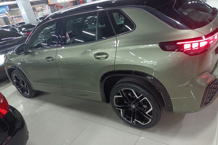 Used Volkswagen Tayron 2025 Tiguan L 380TSI 4Motion Luxury Easy Package