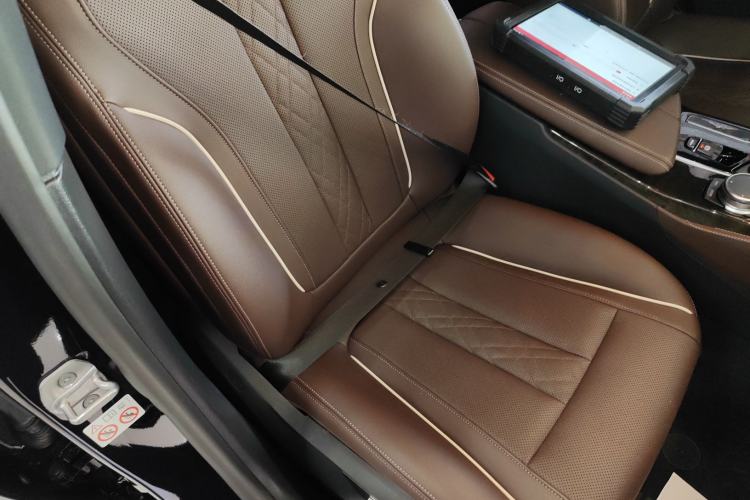 Used BMW 5 Series 2022 Second Facelift 525Li M Sport Package
