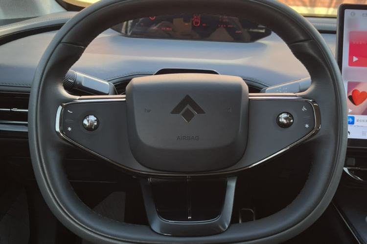 Used  GT 2023 560 Rear-Drive Seven-Wing Edition
