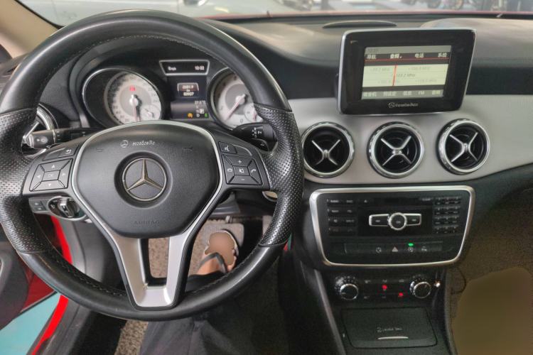 Used Mercedes-Benz GLA 2015 GLA 200 Fashion Model