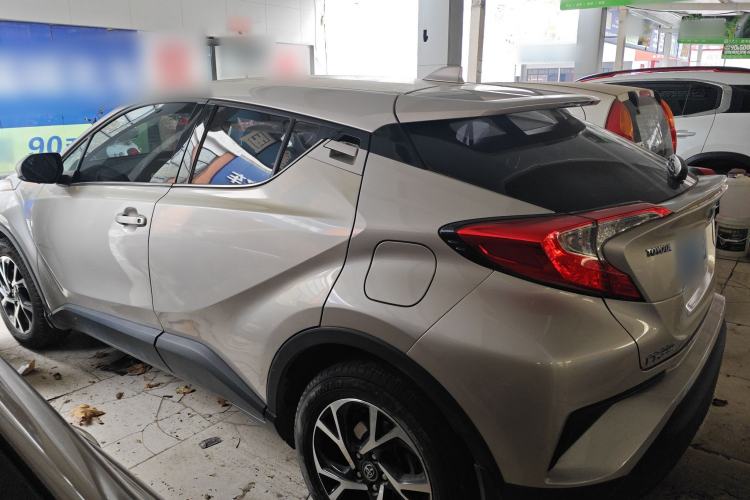 Used Toyota C-HR 2020 2.0L Leading Edition
