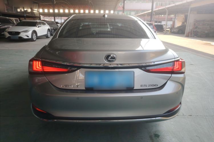 TDK.VehicleDetails.img