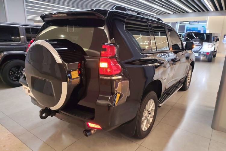 Used Toyota Prado 2018 3.5L Automatic TX-L with Rear-Mounted Spare Tire
