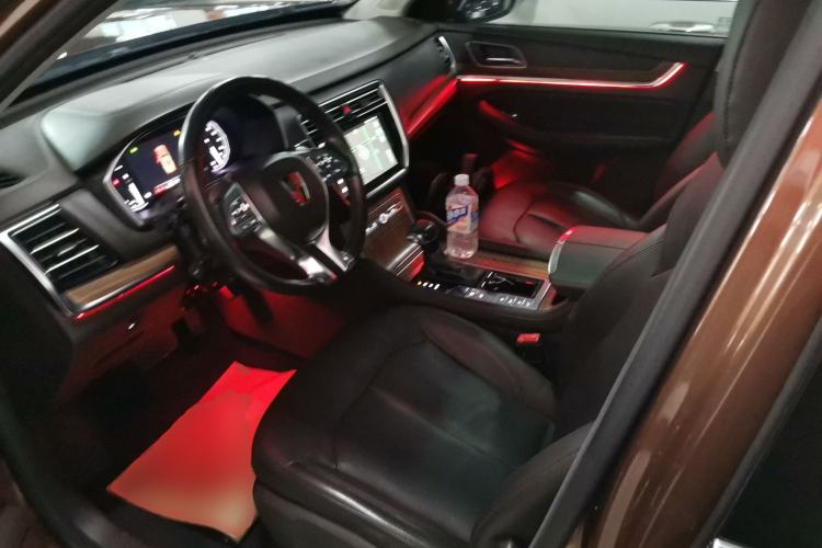 Used Roewe RX8 2018 30T Smart Connectivity Two-Wheel Drive Flagship Edition
