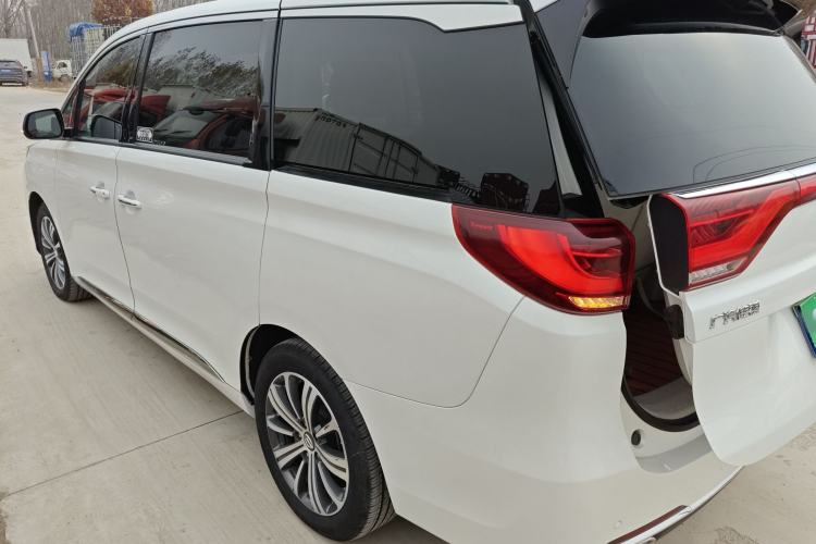 Used GAC Trumpchi M8 2018 320T Luxury Edition
