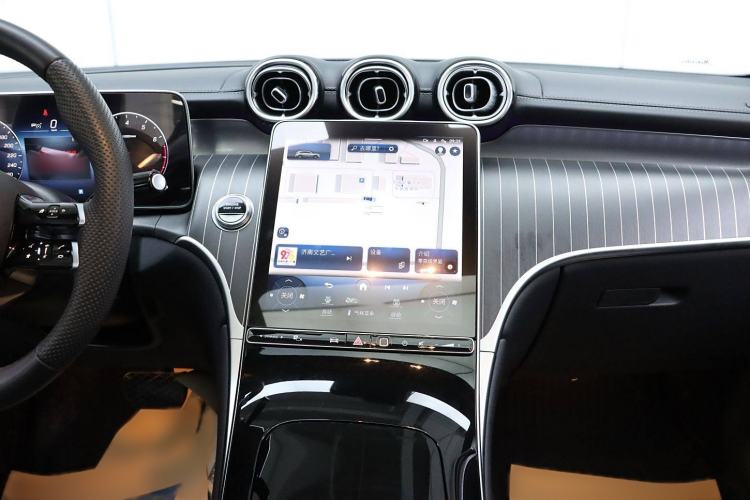 Used Mercedes-Benz GLC 2023 Refreshed GLC 300 L 4MATIC Dynamic Edition 5 Seats
