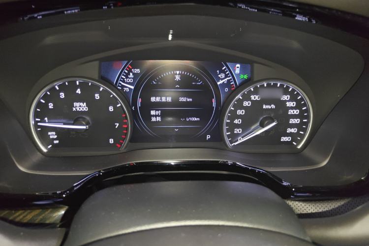 Used Cadillac XT5 2018 25T Luxury Model
