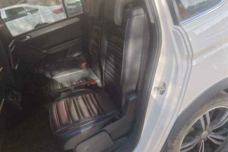 Used Volkswagen Touran 2018 Volkswagen Touran L 280TSI DSG Boundary Edition 7 Seats China VI Standard
