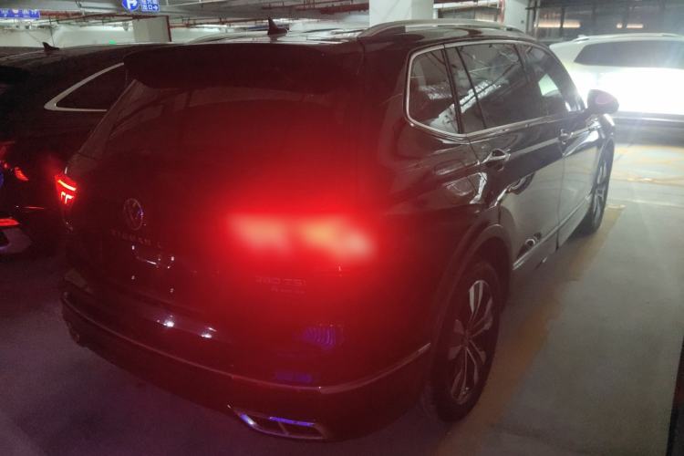 Used Volkswagen Tiguan L 2023 380TSI Automatic All-Wheel Drive R-Line Flagship 7-Seater