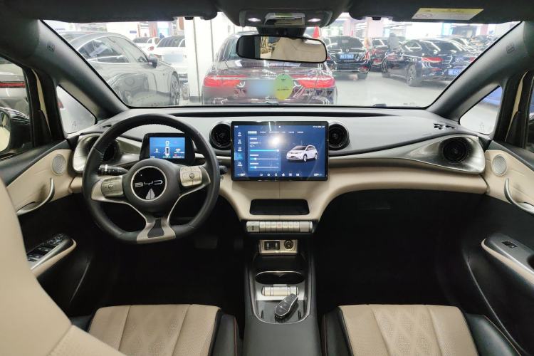 Used BYD Dolphin 2023 420 km Fashion Edition
