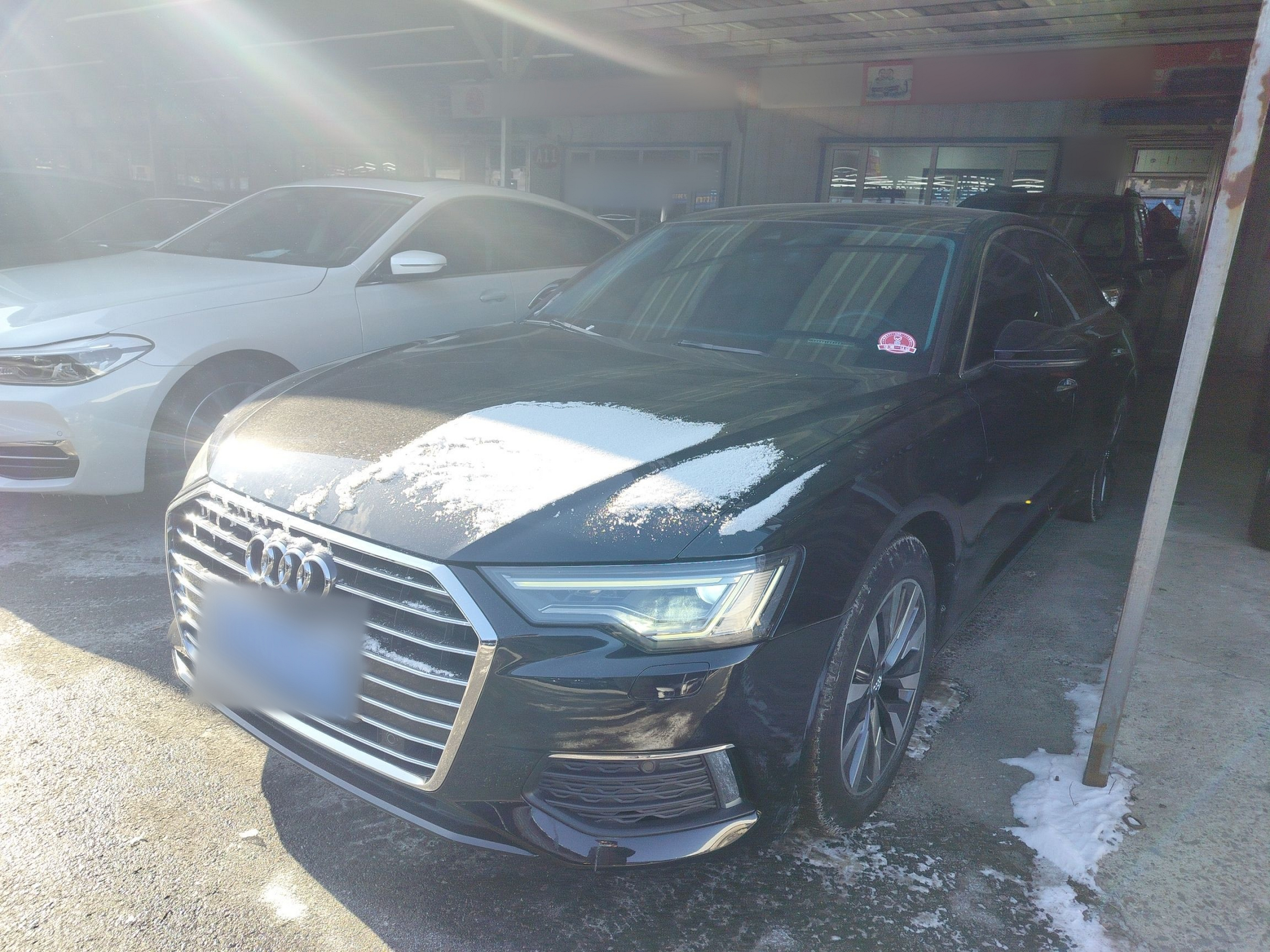 Под передней частью автомобиля