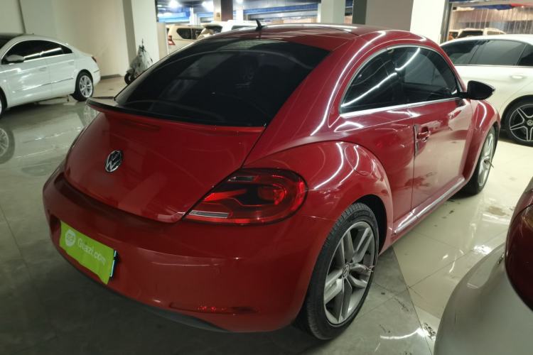 Used Volkswagen Beetle 2015 180TSI model
