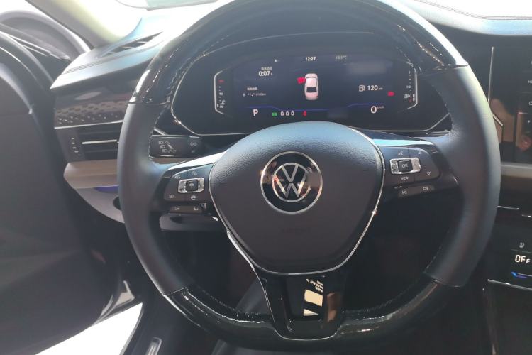 Used Volkswagen Passat 2020 Revised Version 330TSI Luxury Edition China VI Standard
