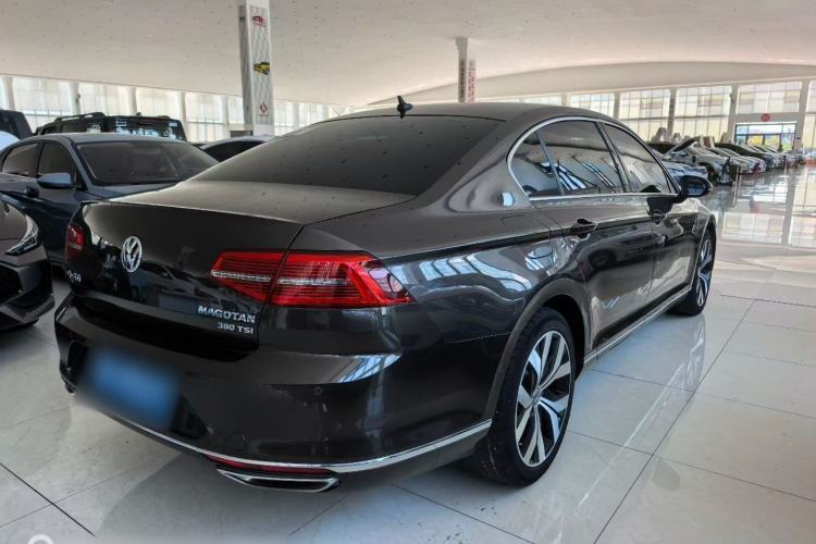 Used Volkswagen Magotan 2017 380TSI DSG Prestige Edition
