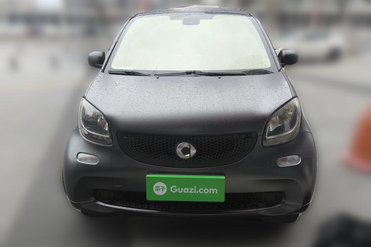 Used smart fortwo 2015 1.0L 52 kW hardtop Dynamic version
