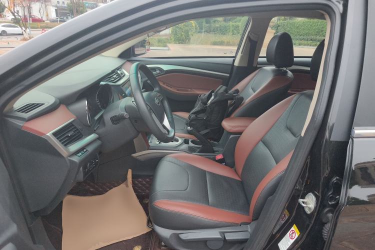 Used BYD G5 2014 1.5TID Automatic Prestige Model
