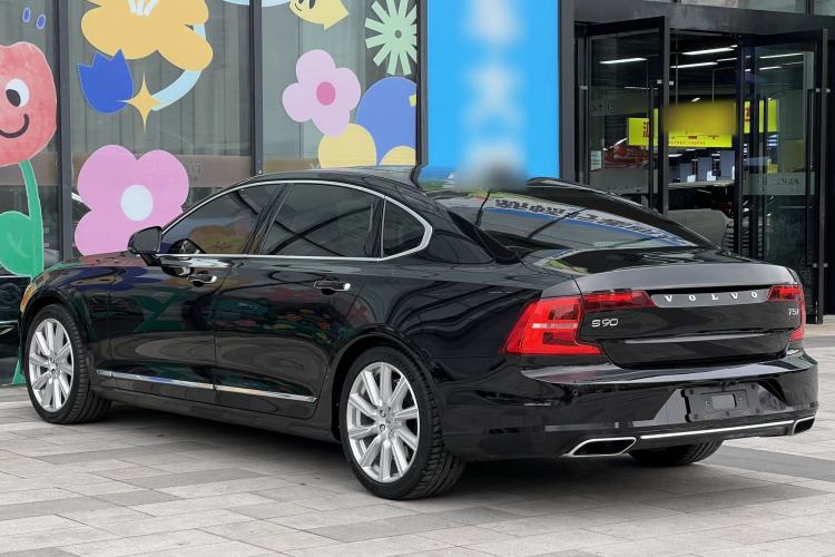 Used Volvo S90 2018 T5 Prestige Edition
