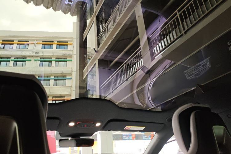 Used  SU7 2024 Rear-Drive Ultra-Long Range Advanced Pro-Level Intelligent Driving Version
