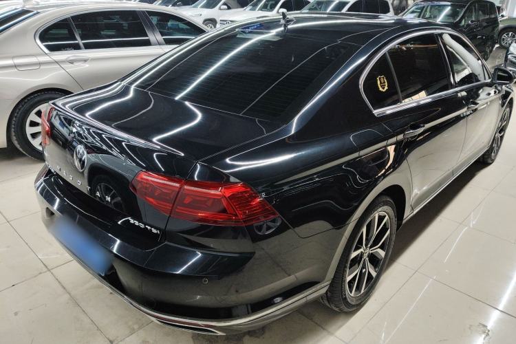 Used Volkswagen Magotan 2020 330TSI DSG Leading Model
