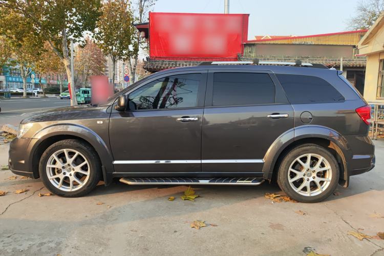 Used Dodge Journey 2013 2.4L Two-Wheel Drive Luxury Version