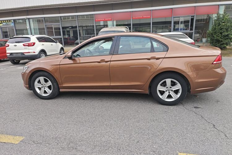 Used Volkswagen Lamando 2015 230TSI DSG Fashion Edition
