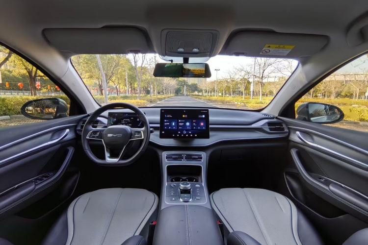 Used BYD Destroyer 05 2024 HONOR Edition DM-i 55KM Luxury Model
