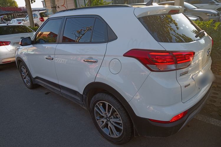 Used Hyundai ix25 2017 1.4T Automatic Smart Version
